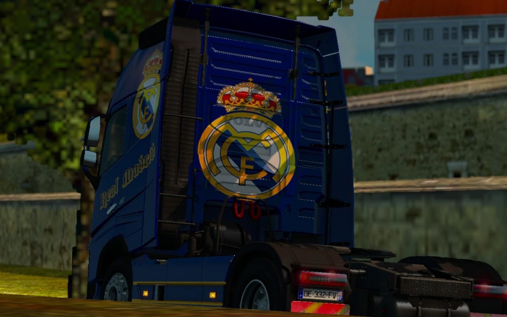 new-volvo-real-madrid-skin-1-16-x-and-1-17-x_2