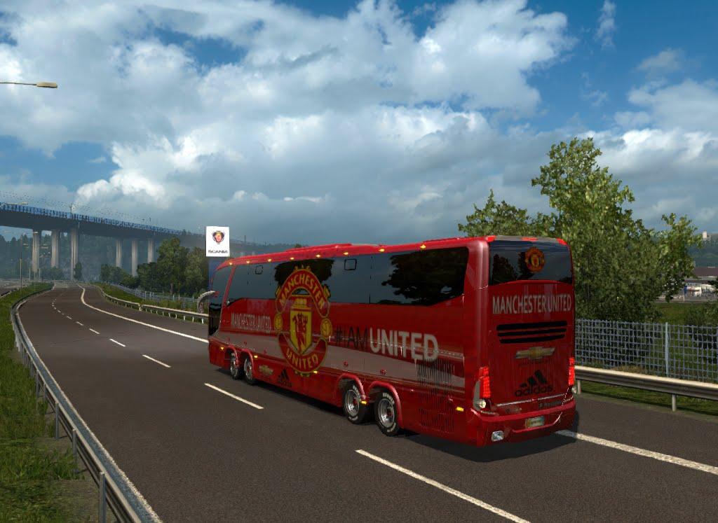 bus-macropolo-g7-1600ld-manchester-united-skin_1