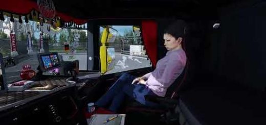 animated-female-passenger-in-truck-1-32_1