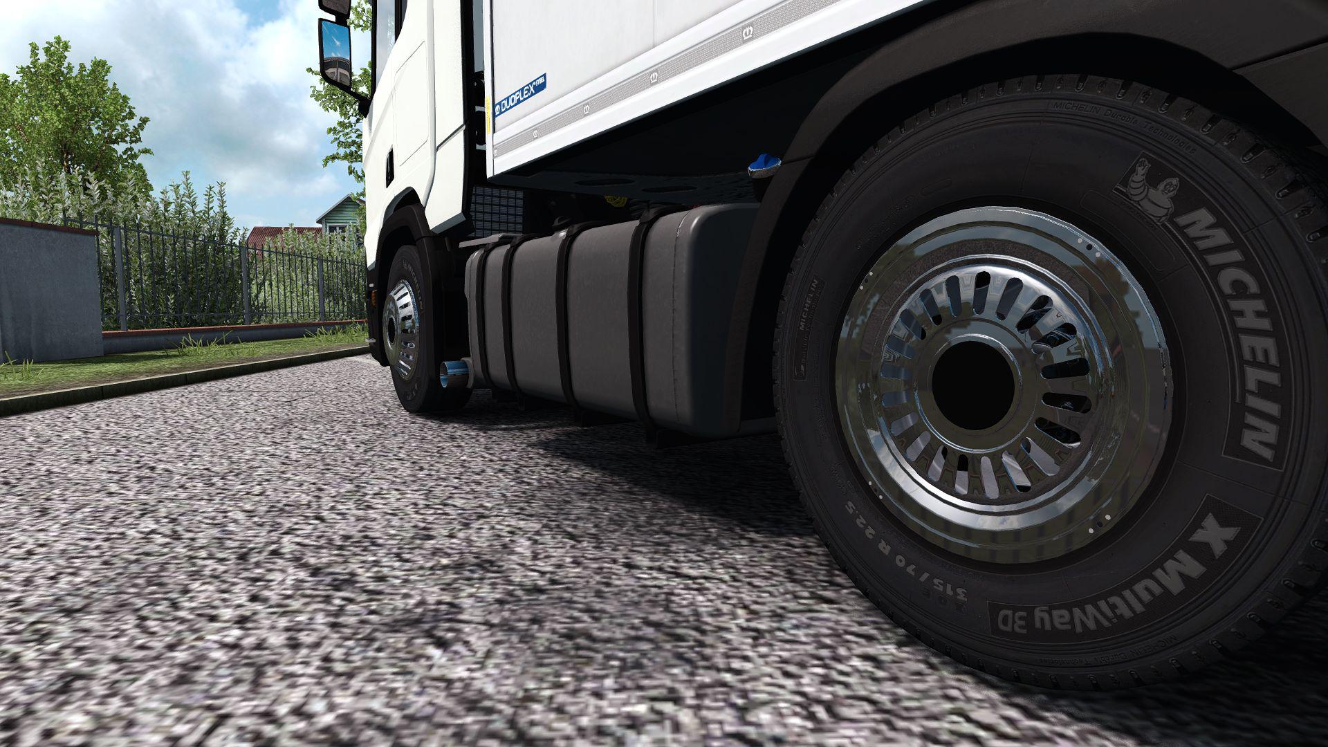 CAPS FOR CHROME WHEELS WITH RECTANGULAR HOLES V1.0 1.35.X - ETS2 mods ...