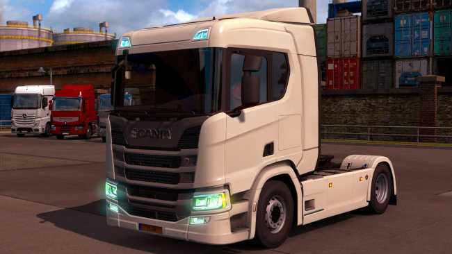 scania-r-2016-green-light-support-multi-player_2