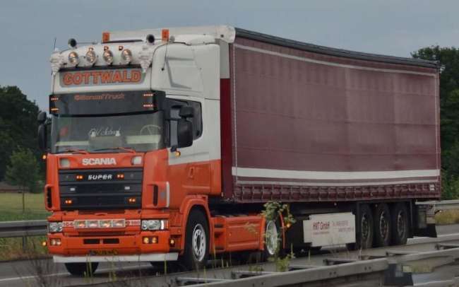 scania-4-series-v8-open-pipe_1