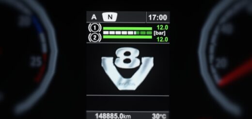 V8 Screen for Scania Old Exclusive Panel Realistic Dashboard Computer v1.58